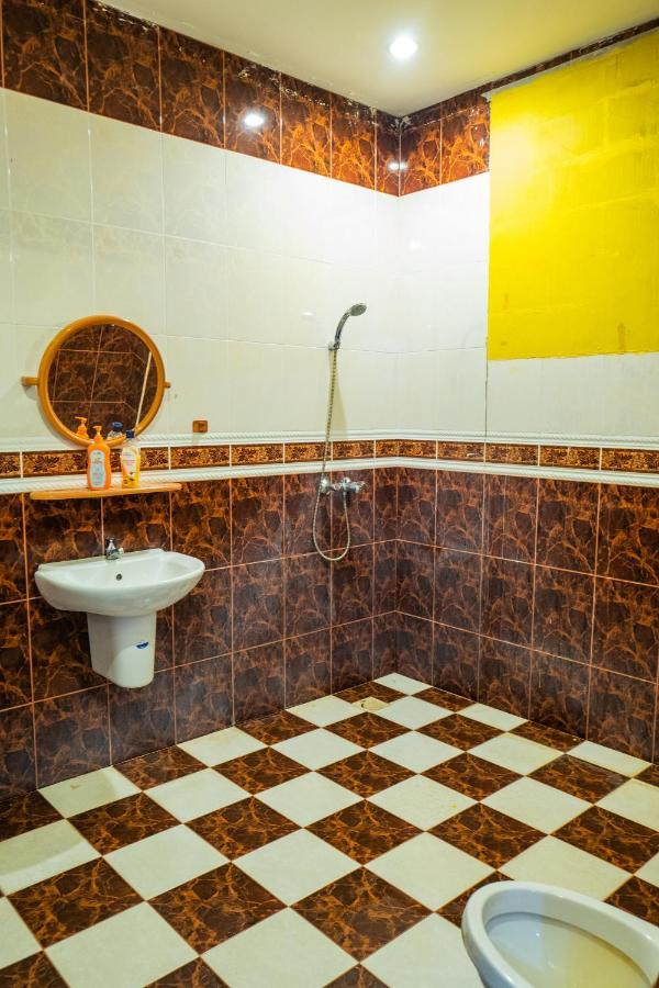 Mk Homestay Wakaf Che Yeh With Bathtub - Max 14 Pax Кота-Бару Экстерьер фото